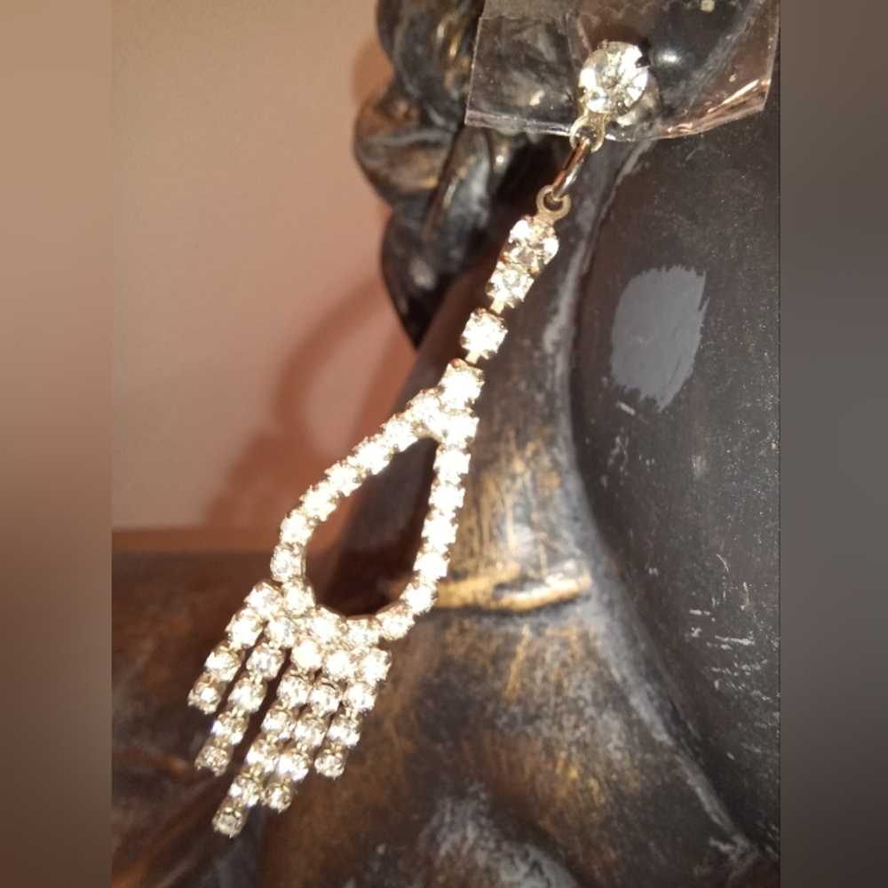Vintage Gantos rhinestone earrings.